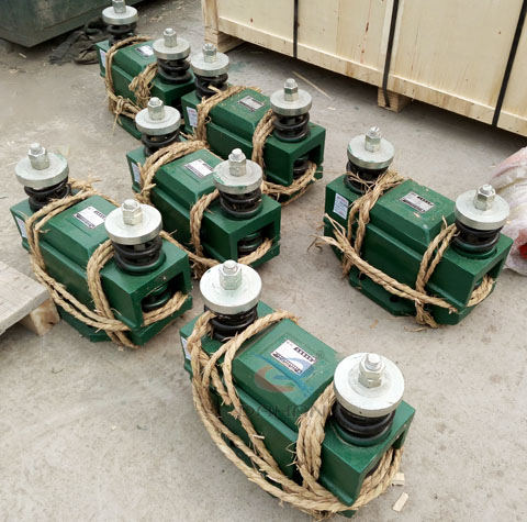 <b>CZ電磁倉壁振動器</b>